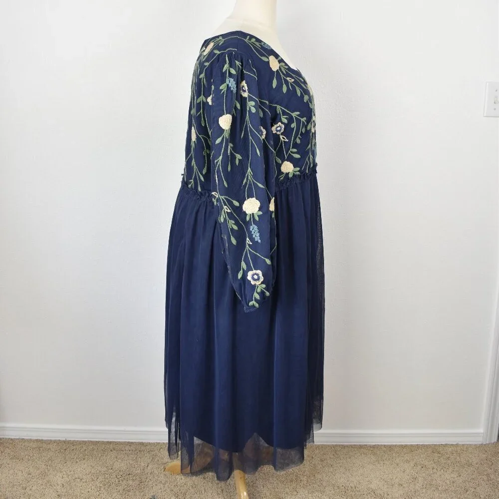 JessaKae Leah Dress Floral Embroidered - 4x - Picture 7 of 9